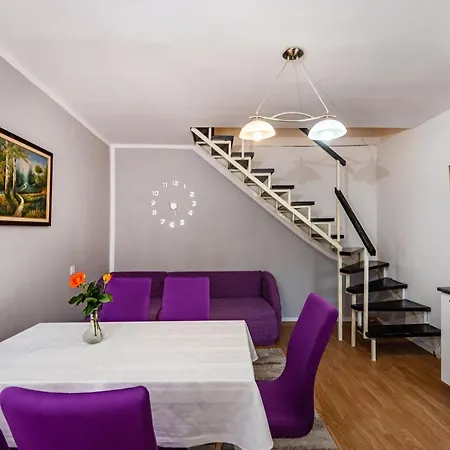 Διαμέρισμα Apartman Best *