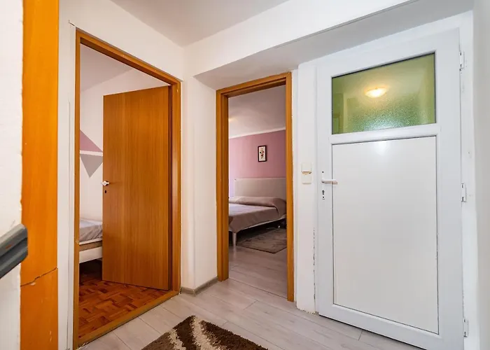 Διαμέρισμα Apartman Best