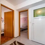 شقة Apartman Best